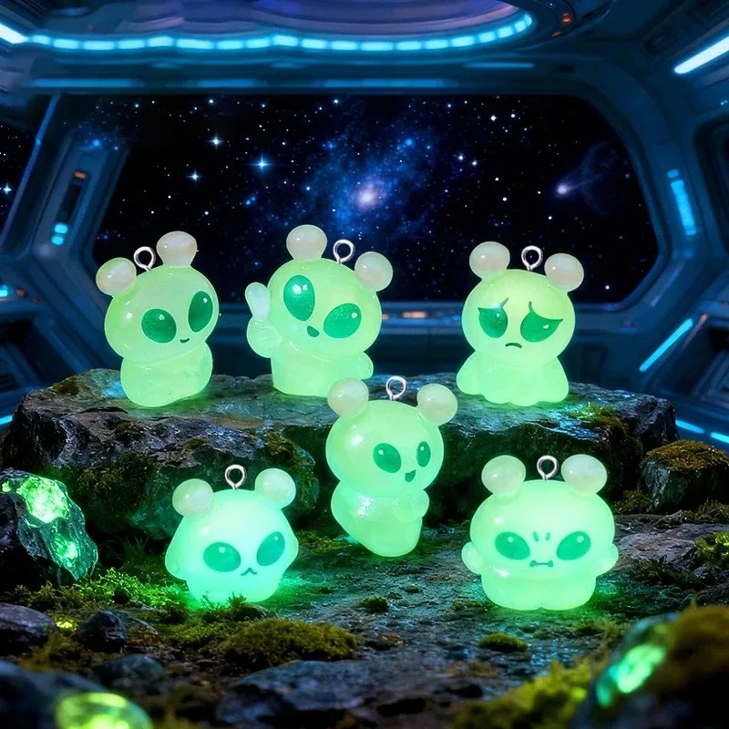 10Pcs Luminous Mini Green Alie - Art Craft Items 评论和价格