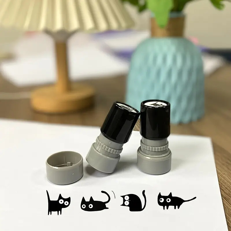 Adorable Tilted Neck Black Cat - Art Craft Journal 评论和价格